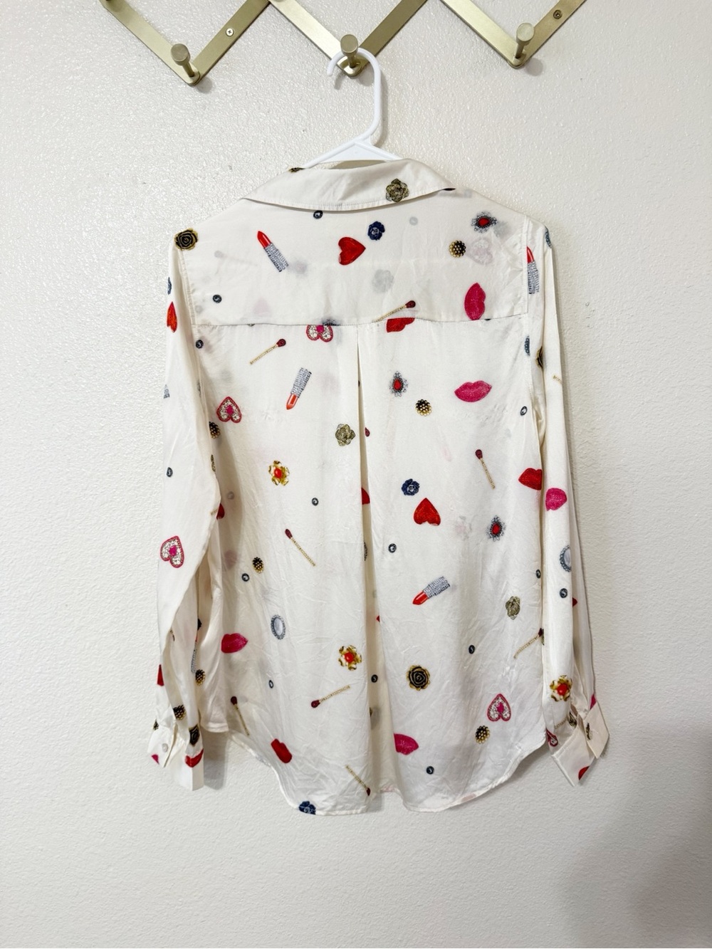 L’Agence Tyler Silk Champagne Multi Heart Jewel Button Up Long Sleeve Blouse - Picture 9 of 13
